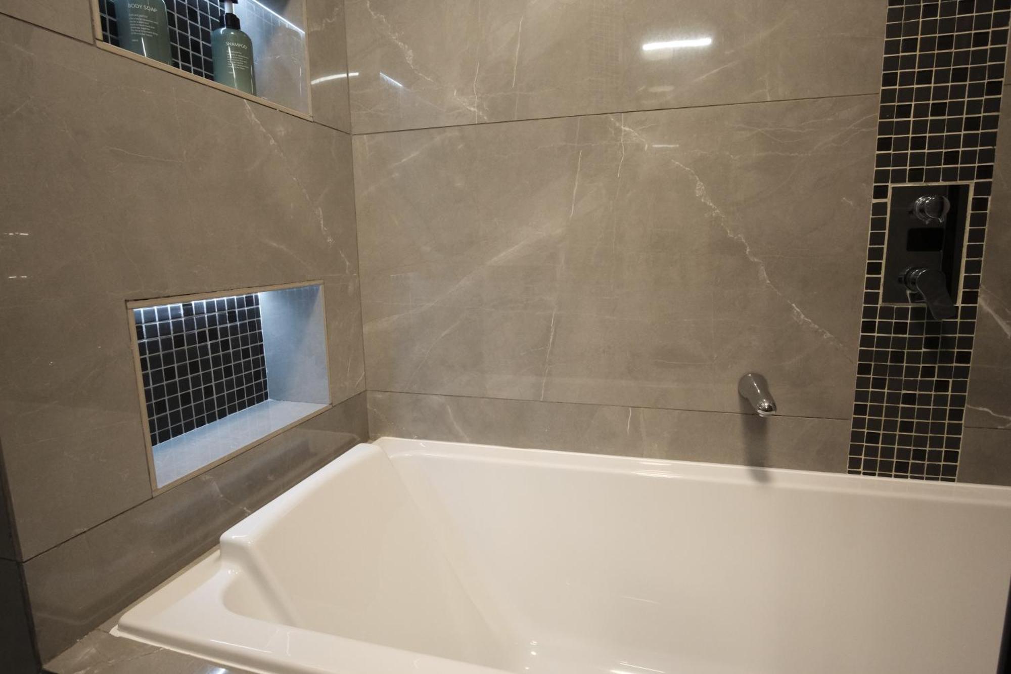 Charming Ac 2-Bedroom Apartment Antibes City Center Family, Couples Friendly Exterior photo