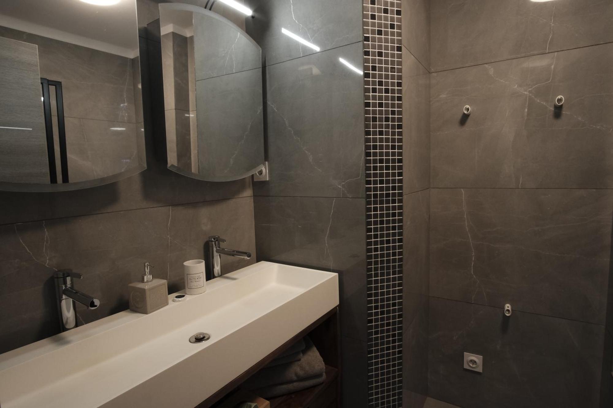 Charming Ac 2-Bedroom Apartment Antibes City Center Family, Couples Friendly Exterior photo
